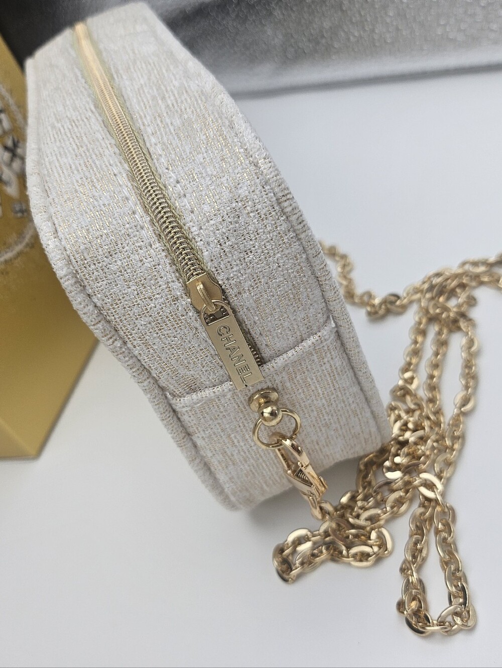 New CHANEL Cream Cosmetic Pouch from Chanel Beauty. - Picture 10 of 16